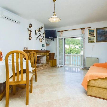 Beautiful Home In Pucisca With Wifi المظهر الخارجي الصورة